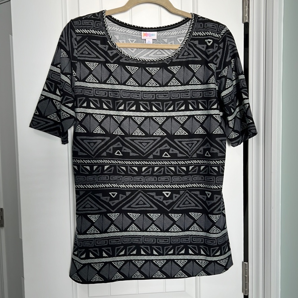 LuLaRoe black and mint geometric top, size XL